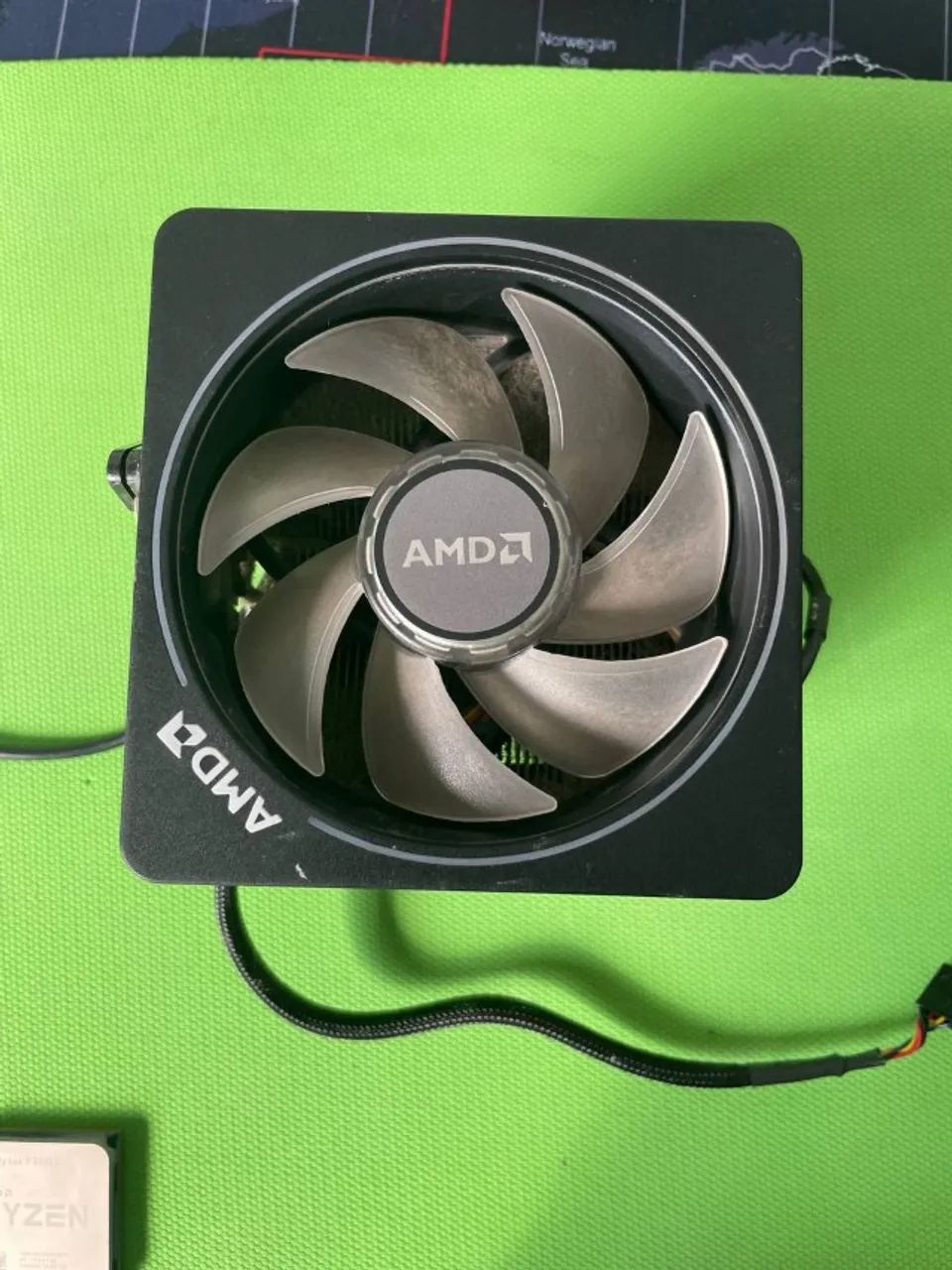 Processador AM4 RYZEN 3700X AMD + Cooler Wraith Prism RGB - Foto 2