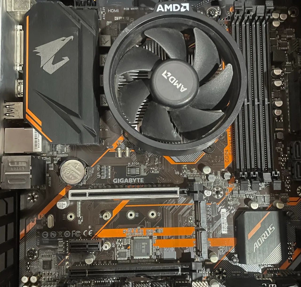 Ryzen 5 pro 3400g B450m Aourus elite