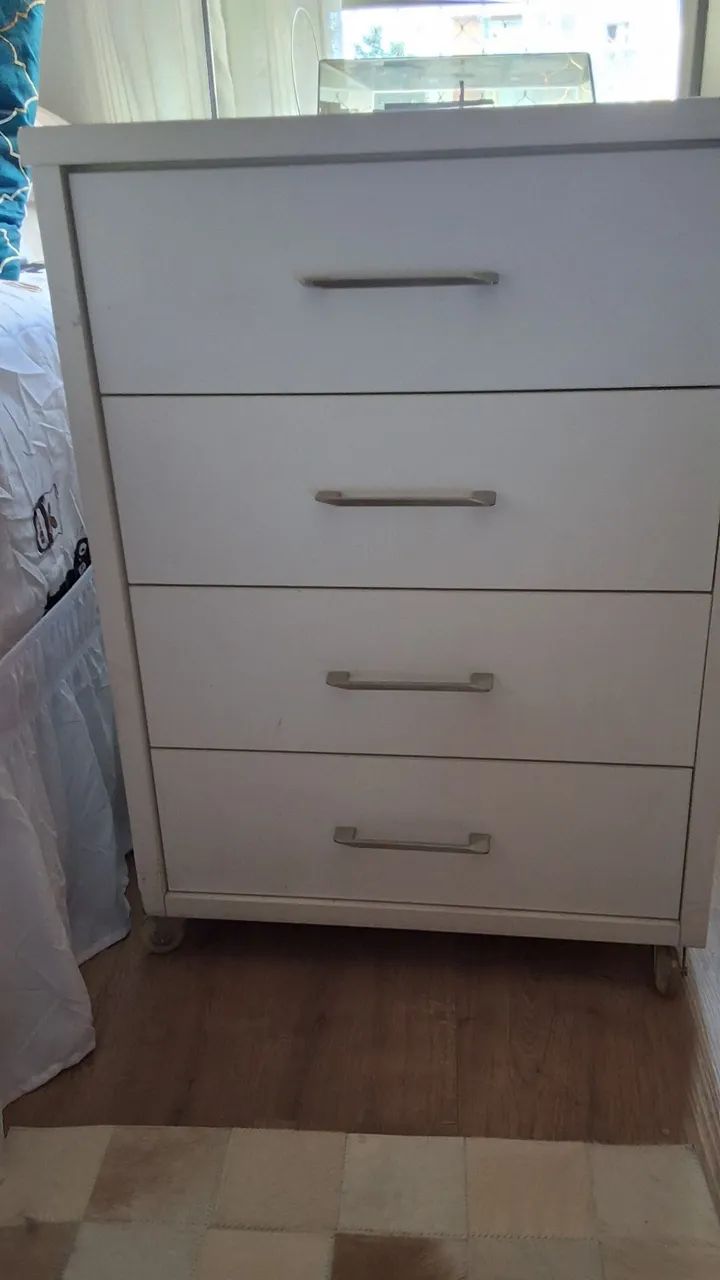 Cômoda para quarto ou escritório 