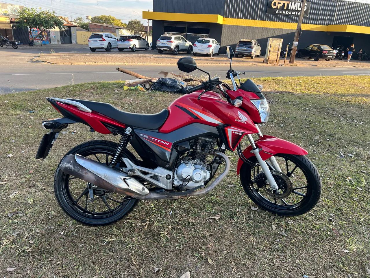 Titan 160