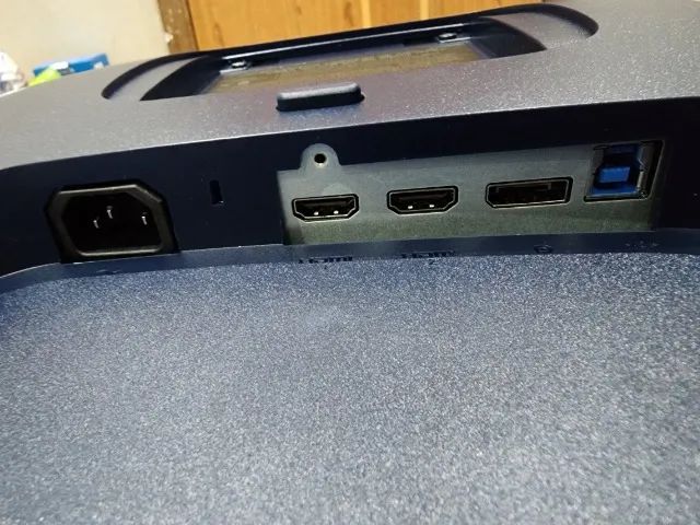 Monitor Gamer Alienware 27 QHD 180hz - Foto 4