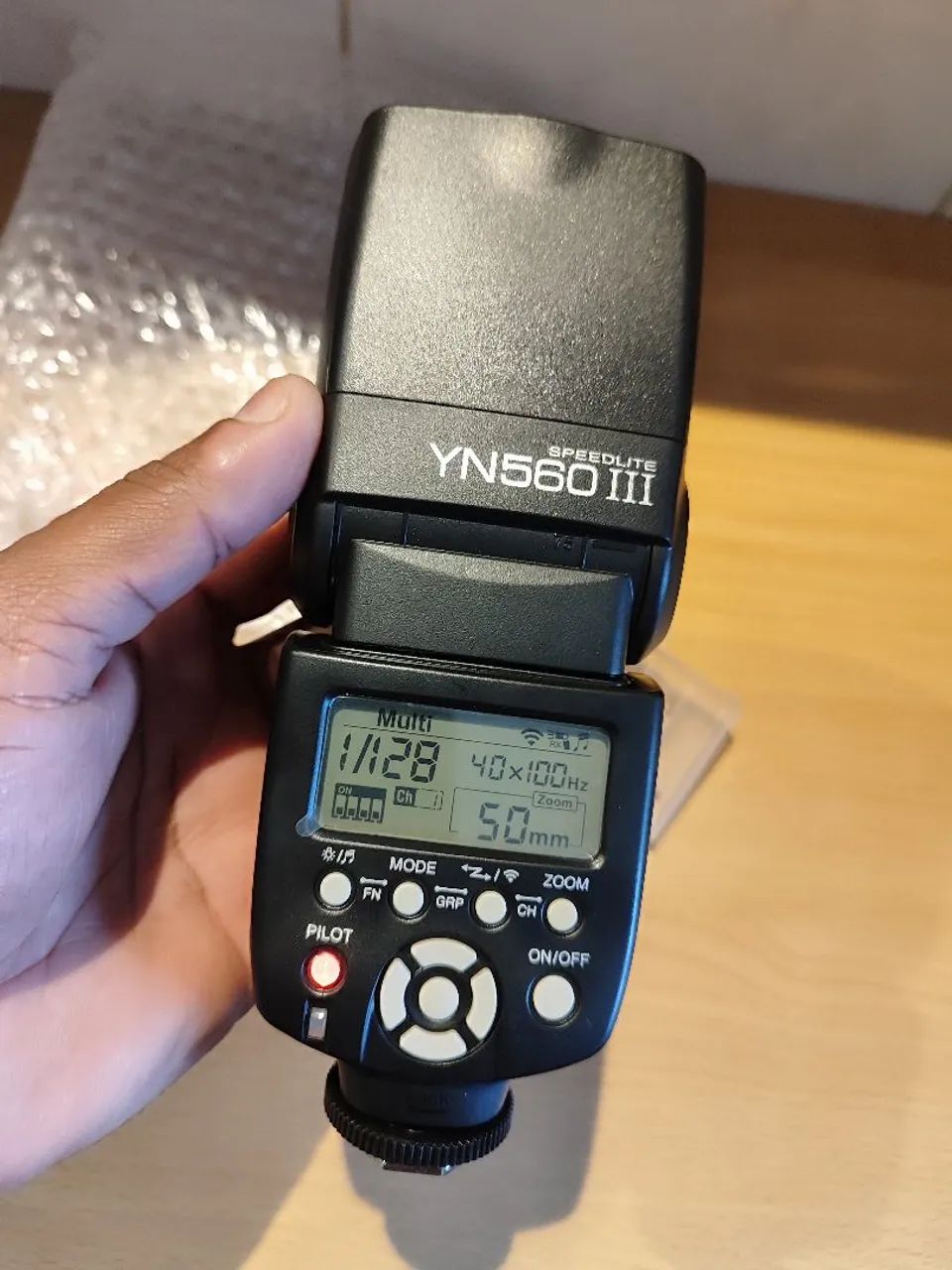 Flash Universal Youngnuo YN560III  - Foto 2