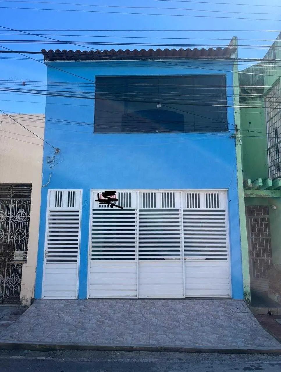 CASA EM RUA PÚBLICA - SANTO ANTÔNIO [57156]