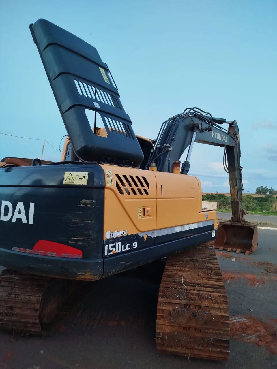 Escavadeira Hidráulica Hyundai Robex 150 LC  - Foto 2