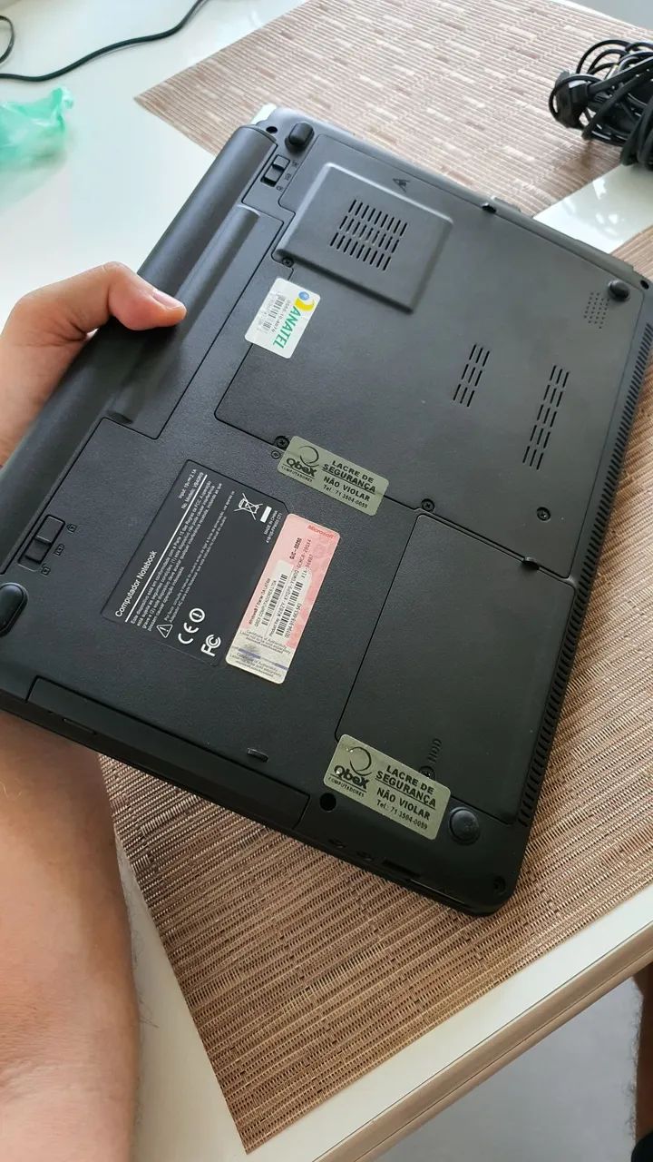 Notebook Qbex Excelente Estado - Foto 2