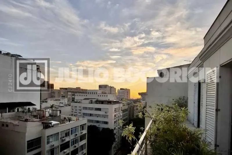 Cobertura : / Residencial / Copacabana