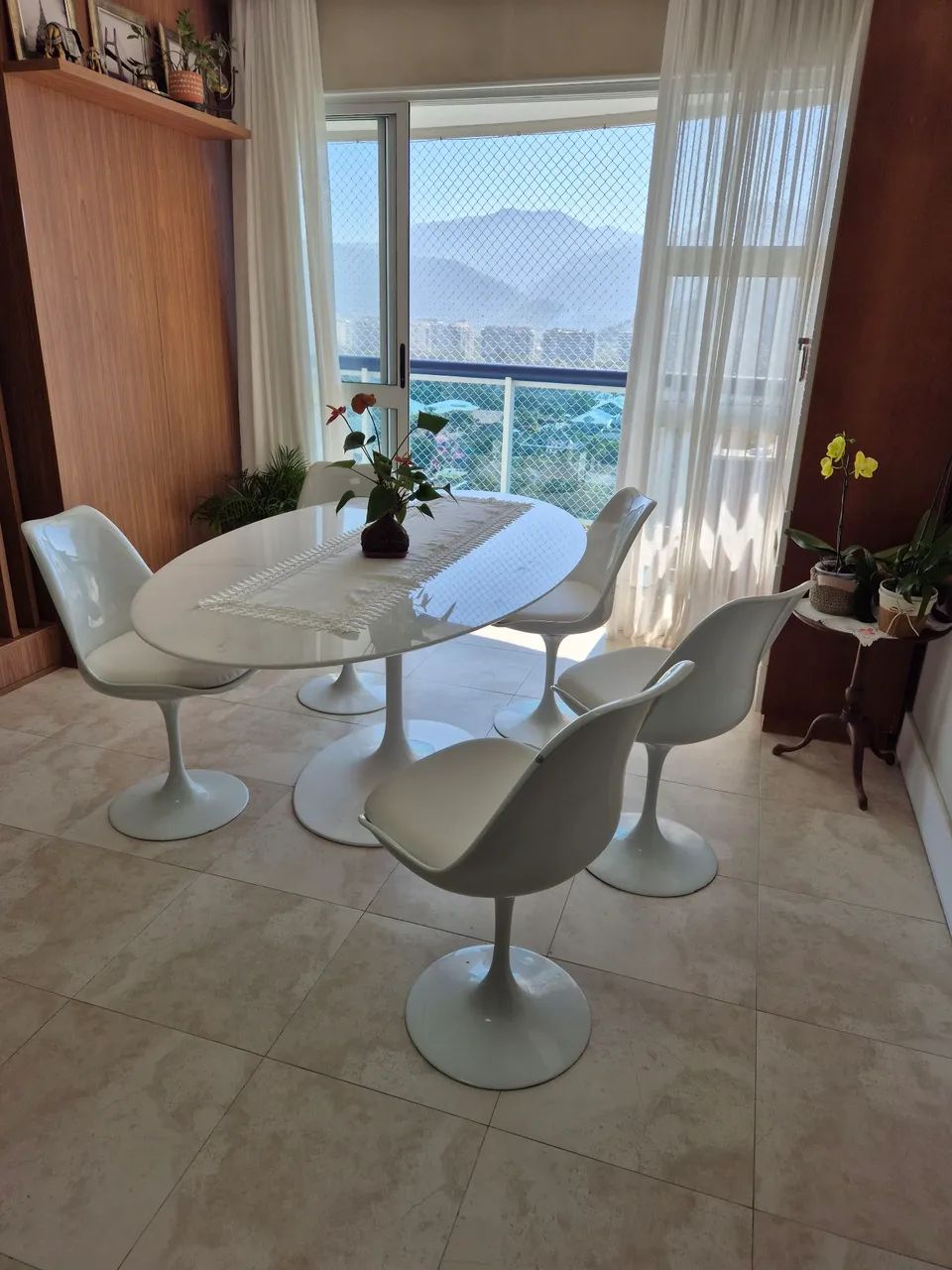 Mesa c/6 cadeiras, Saarinen mármore  - Foto 2