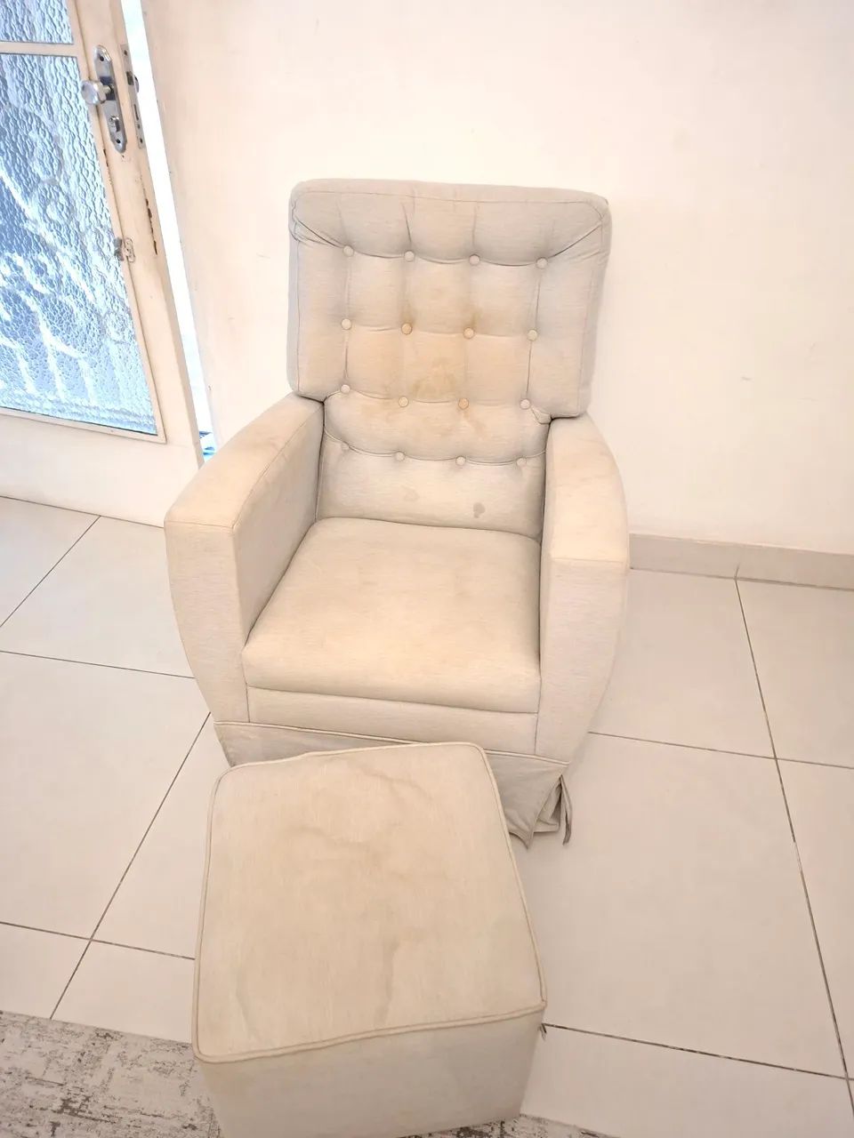 Kit Poltrona de Balanço com Botonê Linho Cinza + Puff - Foto 5