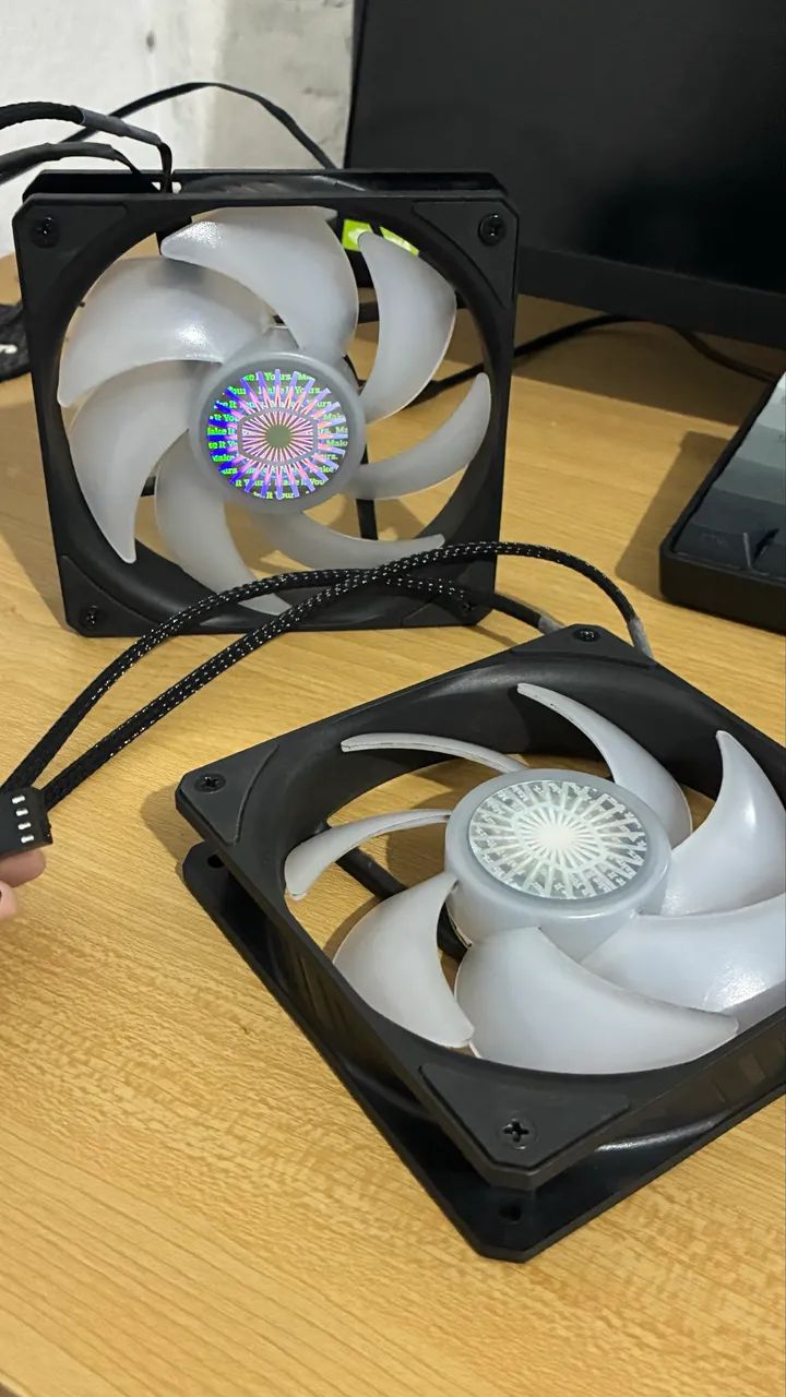 Ventoinhas RBG e 1 ARGB, sentido normal de ar  - Foto 2
