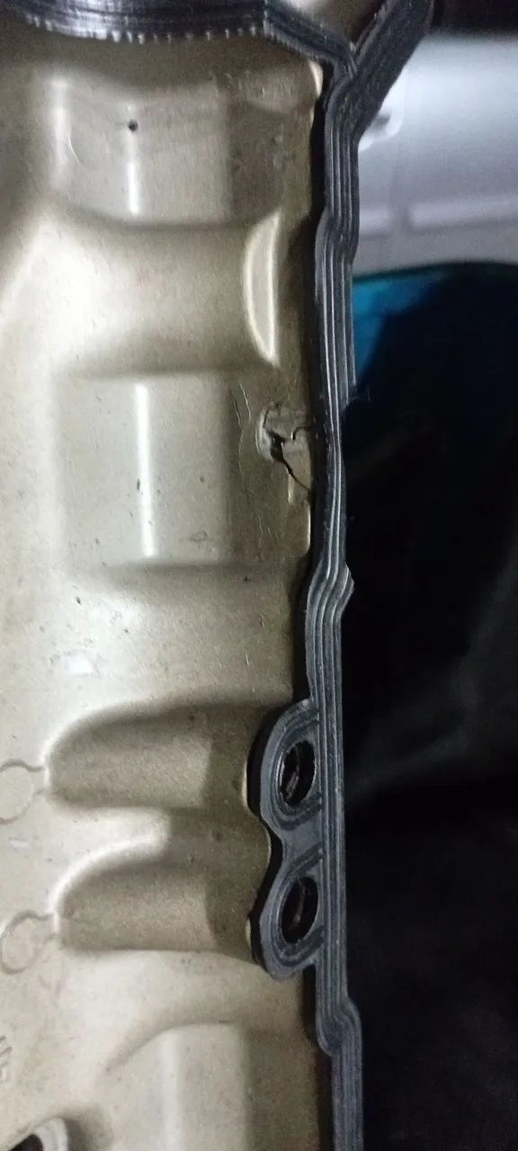 Tampa e guarniçao do cabeçote Ducati Panigali  com pequeno detalhe para recuperação  - Foto 6