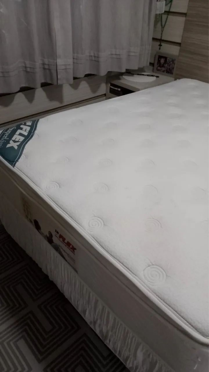 Vendo Colchão de Casal - Apenas Retirada no Local