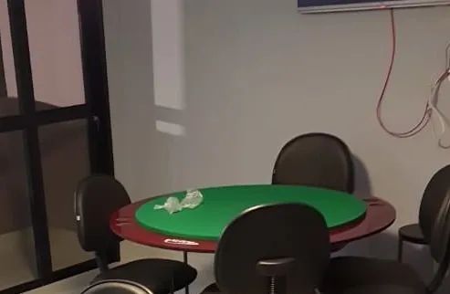 Mesa carteado