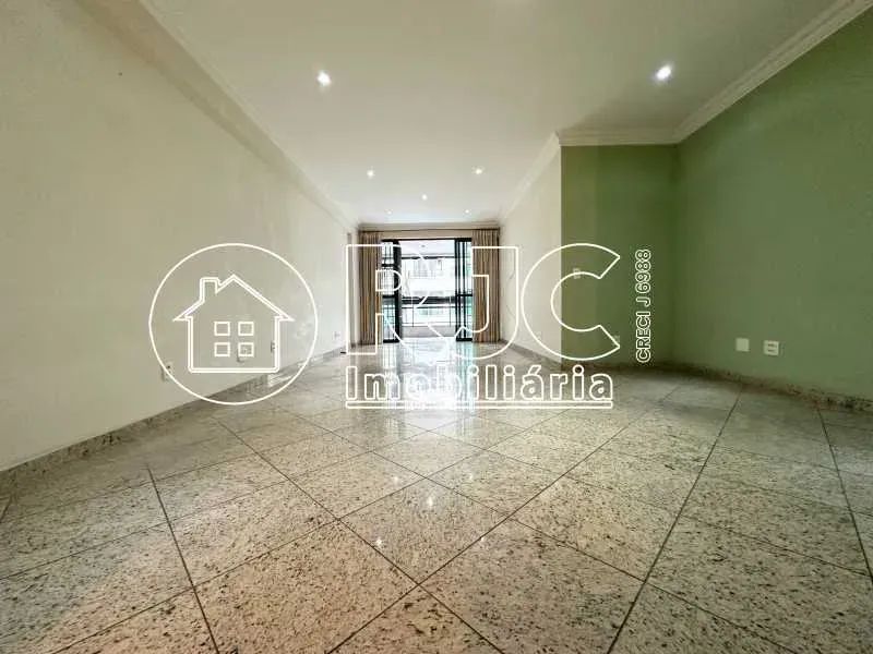 Amplo 4 quartos varandão 2 vagas e juntinho metro - Foto 2