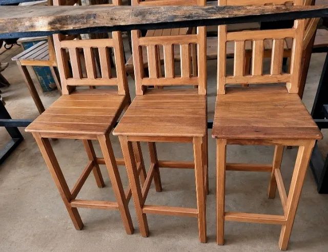BANQUETAS 