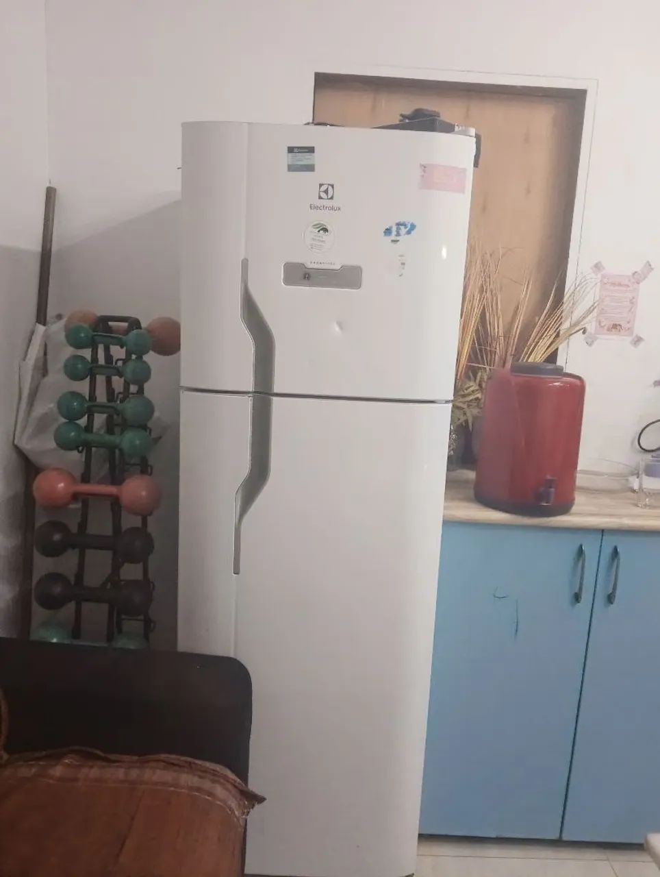 Vendo geladeira com defeito