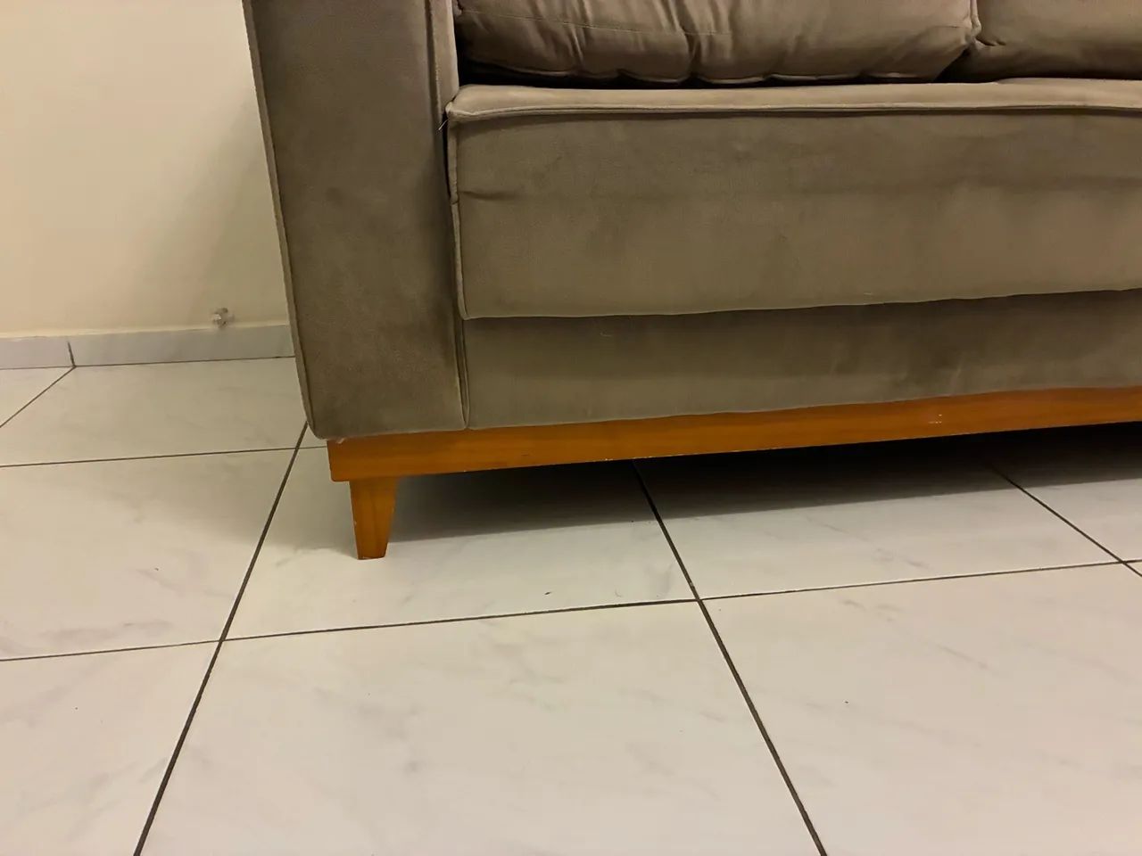CONJUNTO SOFÁ 3 LUGARES + POLTRONA - Foto 5