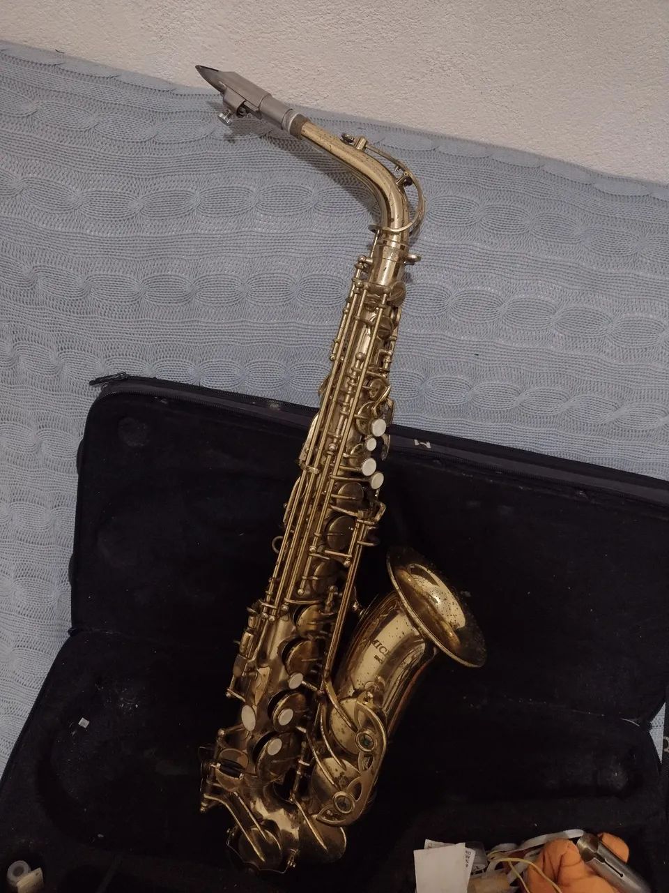 Vende-se sax alto da Marca Michael valor 2.000 ou troco em sax tenor  - Foto 4