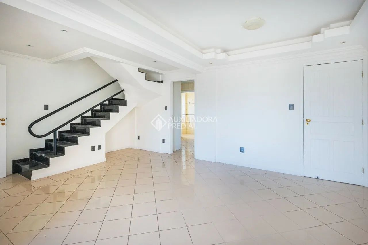 Cobertura Duplex com Possibilidade de 6 Quartos e 2 Suítes | Morar e Rentabilizar no Mesmo