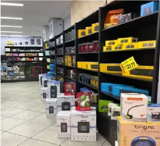 Passagem de Ponto Comercial loja de informática acessórios celulares e games em São Paulo.