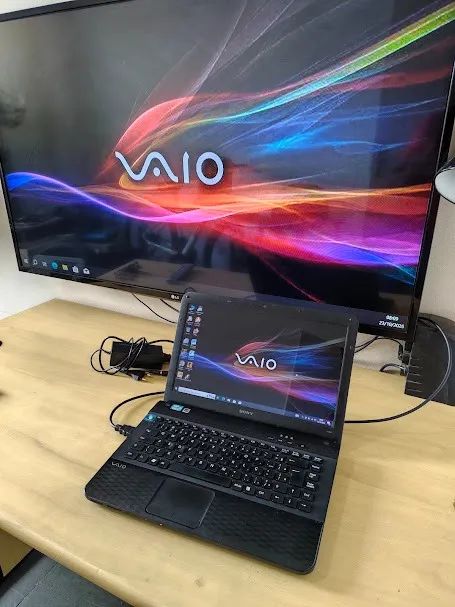 NOTEBOOK SONY VAIO i3 8 GB DE MEMORIA