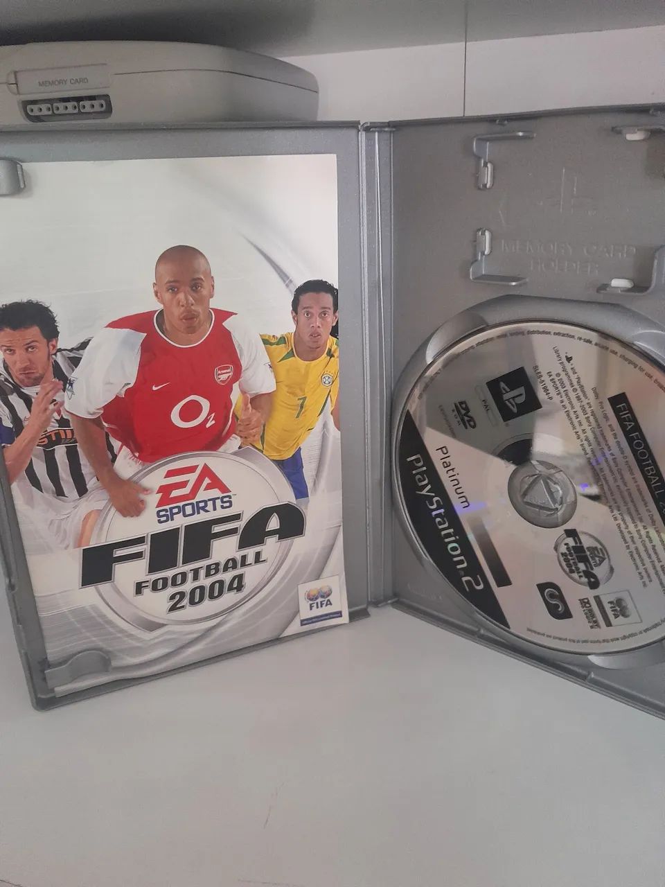 Fifa 2004 ps2 - Foto 2
