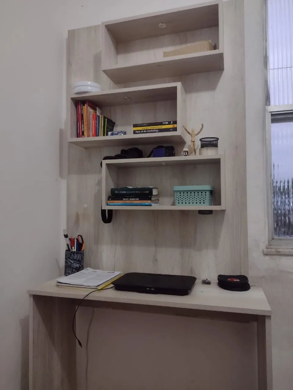 Mesa de escritório em madeira + brinde - Foto 3