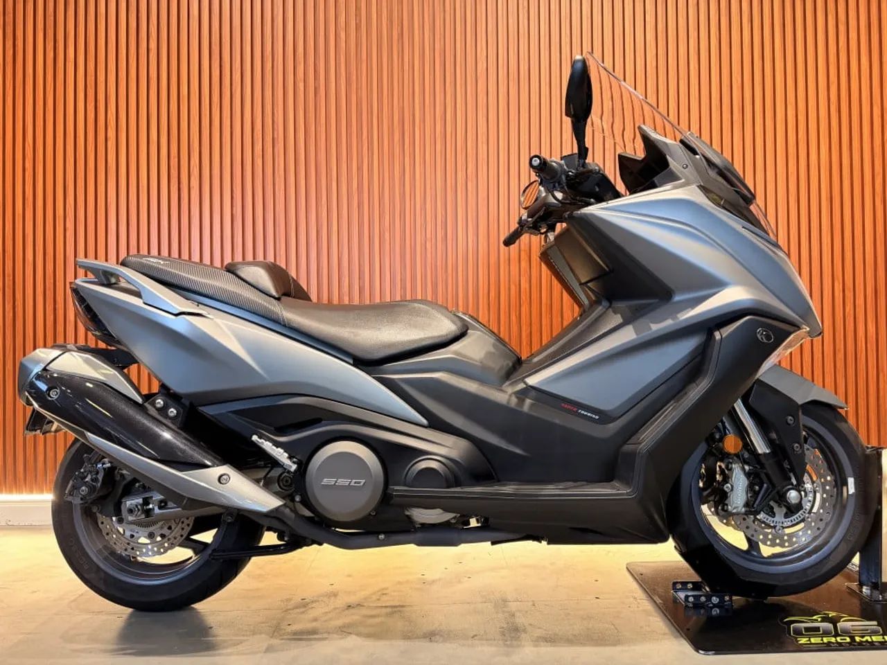 Kymco AK 550i ABS 2023 - Foto 3