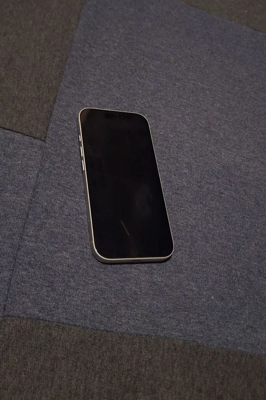 iPhone 17 Impecável - Foto 2