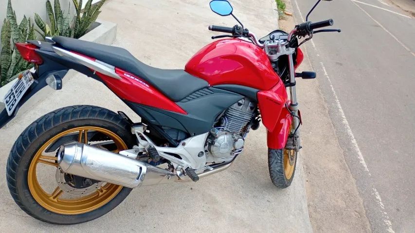Moto cb33r 2015
