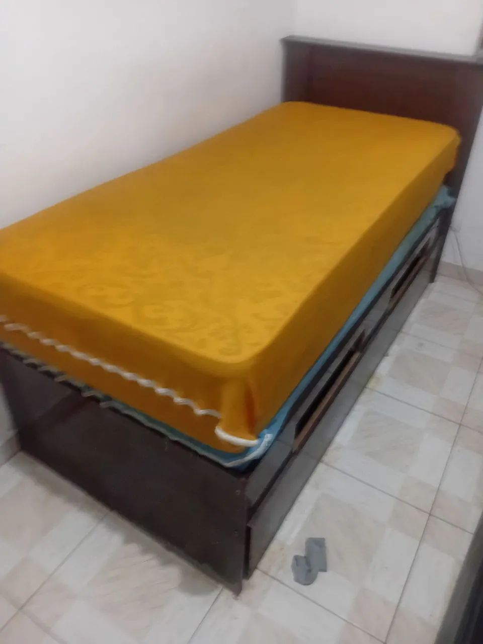 Cama solteiro com colchão usada - Foto 2