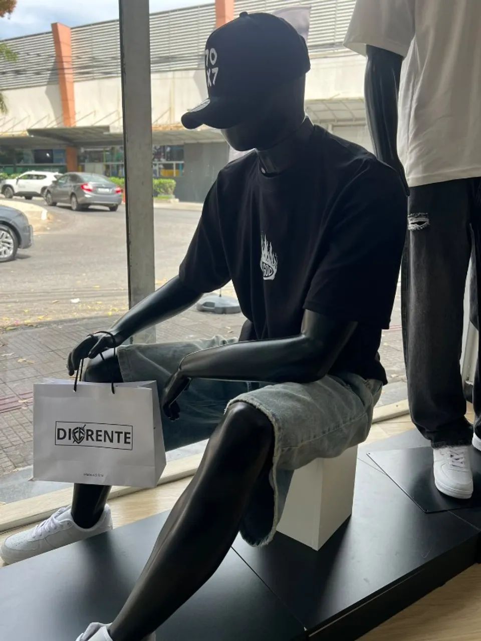 Manequins preto - Foto 2