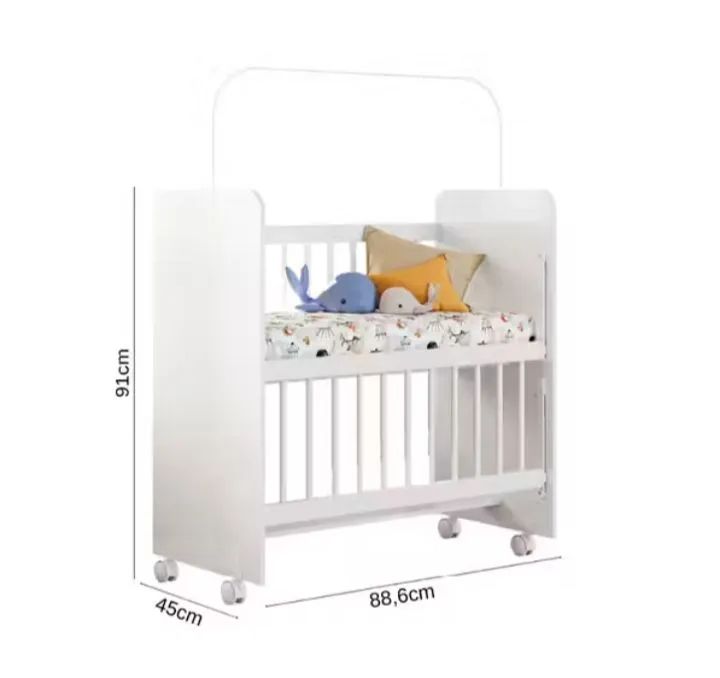 Mini Berço com grade móvel + Colchão + lençol + suporte para mosqueteiro - Foto 3