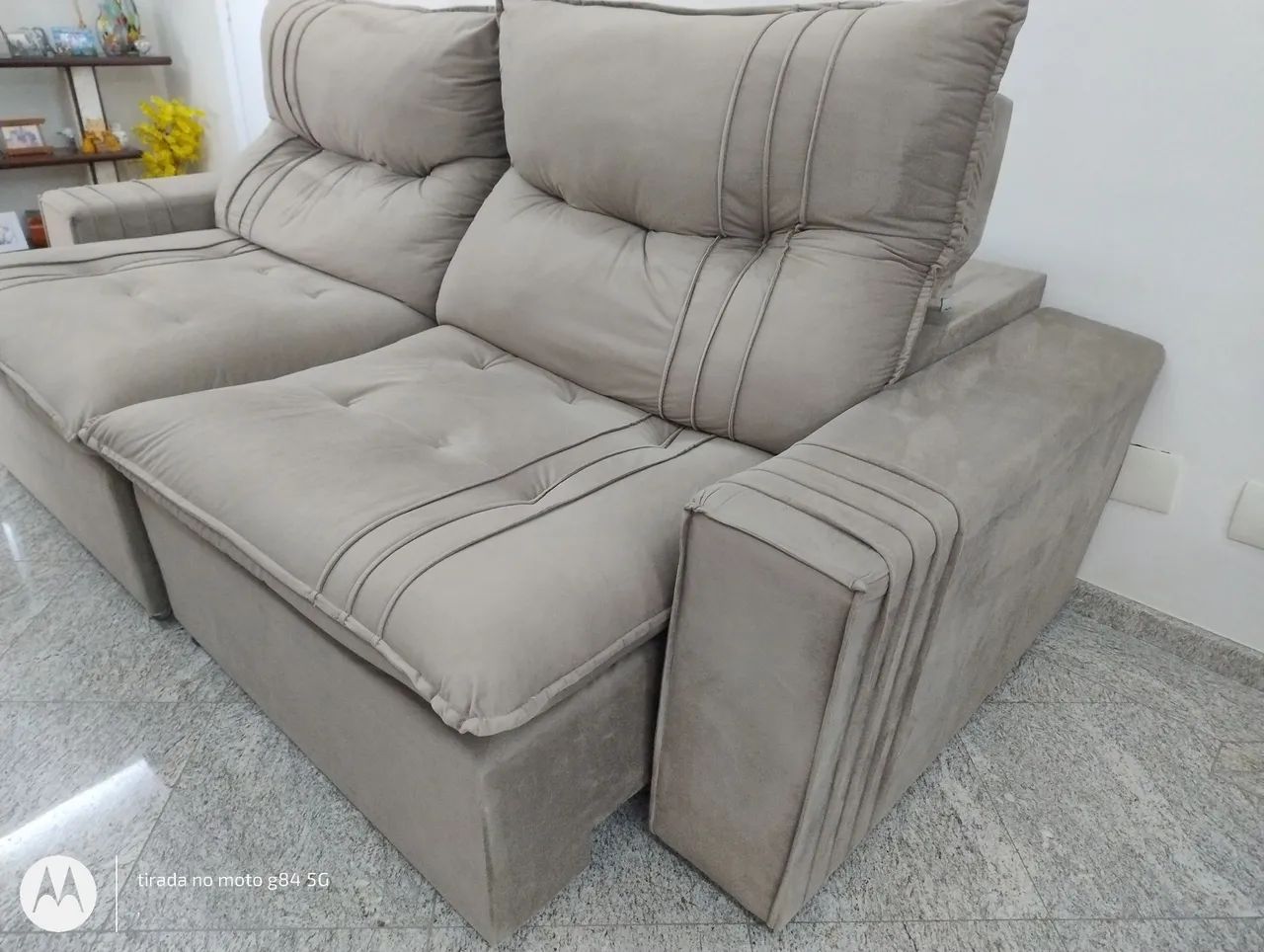Vendo sofá semi novo pouco tempo uso - Foto 2