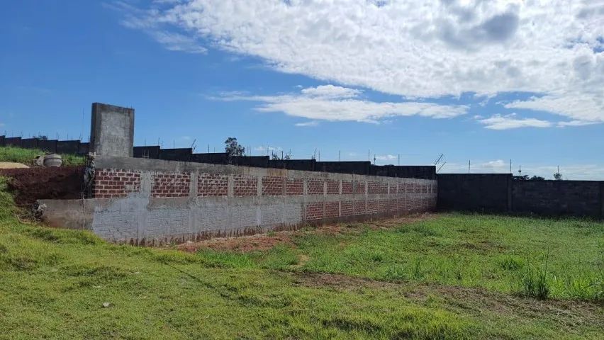 Vendo Terreno em Condomínio Fechado de 761 m - Foto 3