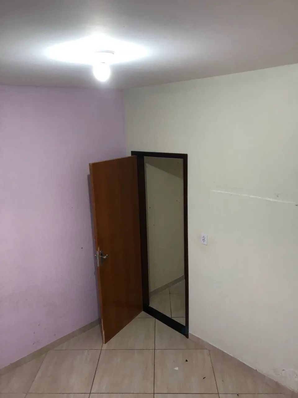 ÓTIMO APARTAMENTO DE DOIS QUARTOS NO CENTRO DE SAMAMBAIA. - Foto 5