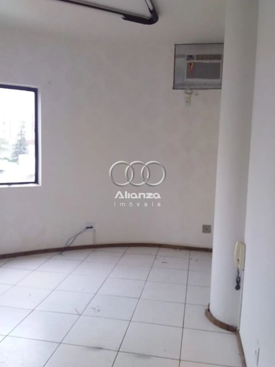 Sala para locação na Avenida Raja Gabaglia