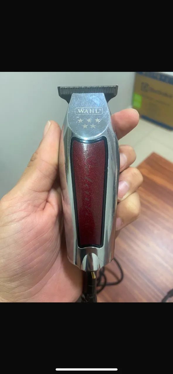 Máquina de cortar cabelo detailer 