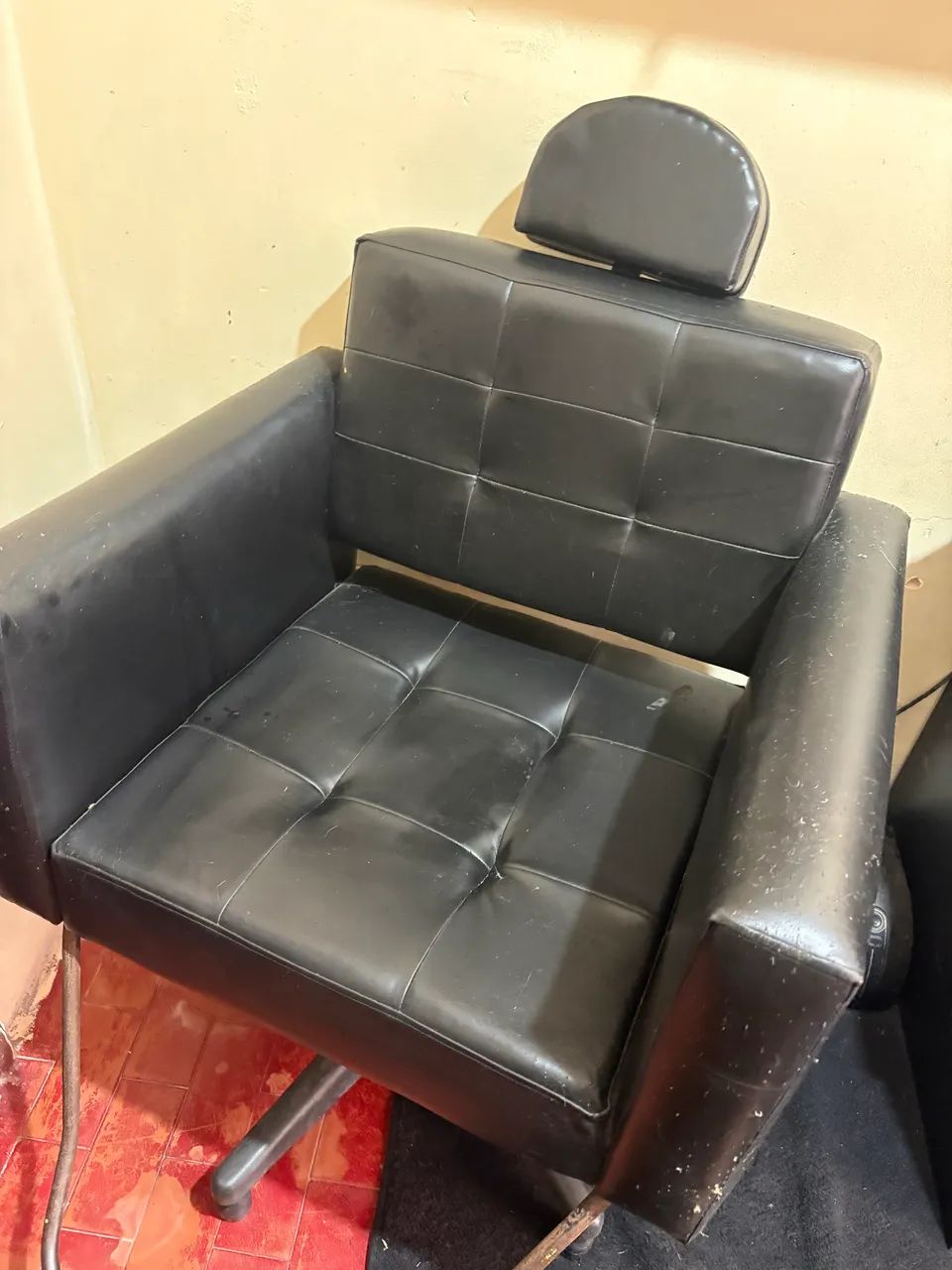 Vendo cadeira para salão de beleza  - Foto 2