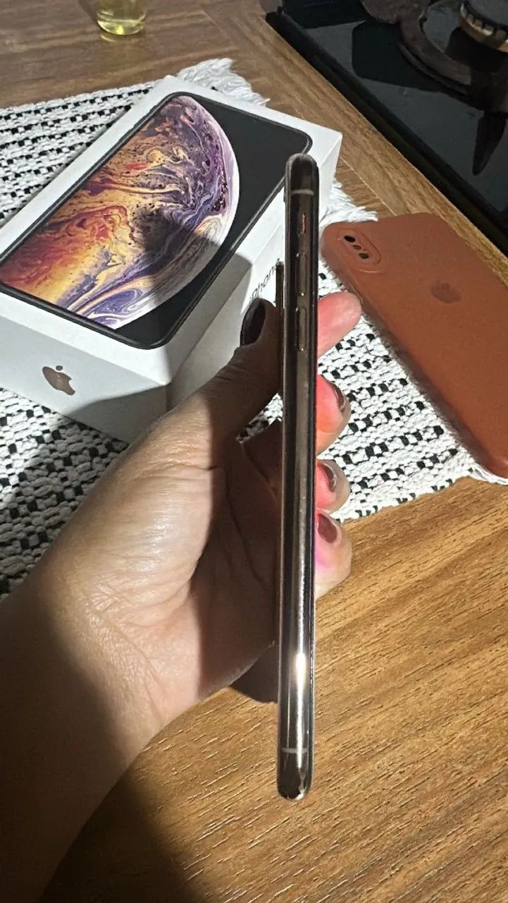 Vendo iPhone Xs Max 256g saúde da bateria 79% - Foto 4