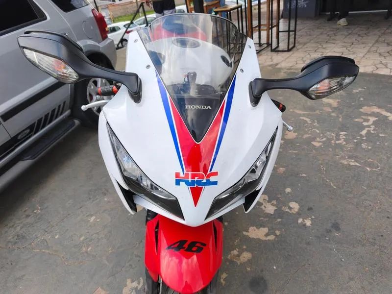 HONDA CBR 1000RR 2014 - Foto 5