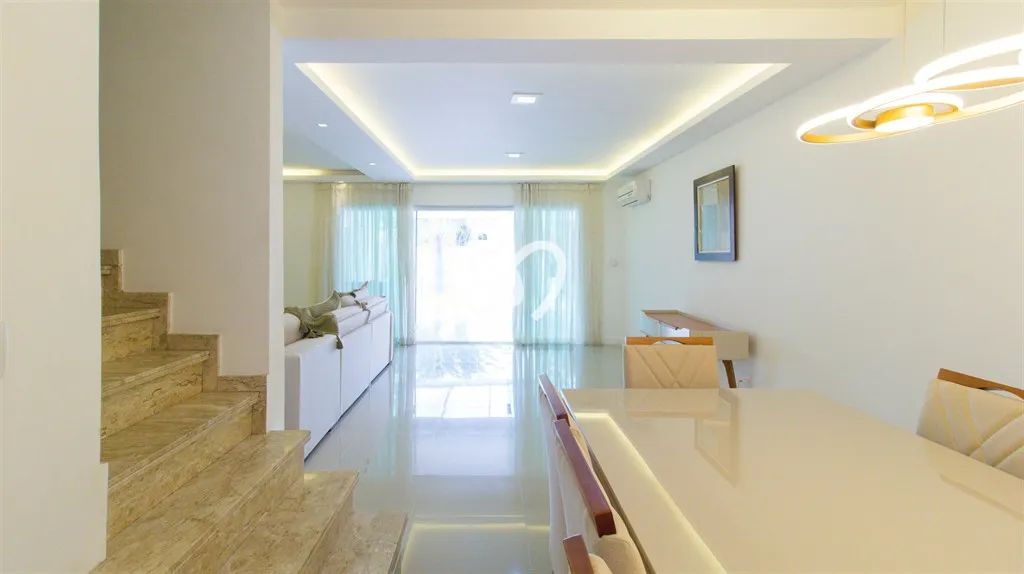 Magnifica casa tríplex - Condomínio Mare Rosso - Foto 4