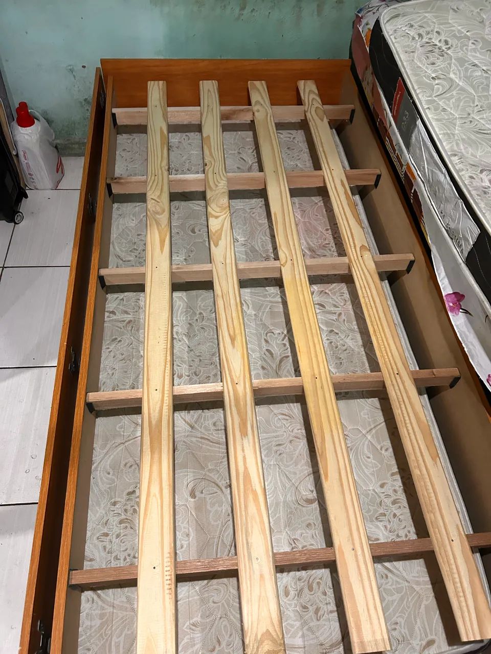 Cama solteiro com auxiliar  - Foto 3