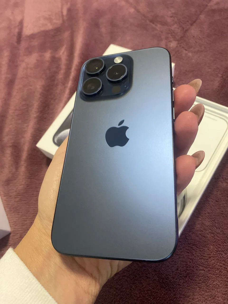 iPhone 15 Pro blue titanium  - Foto 3