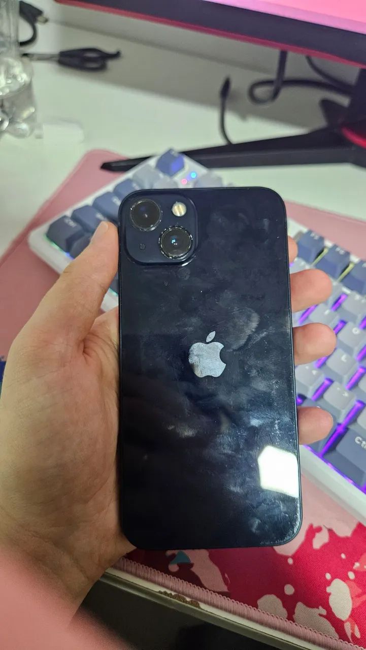 Iphone 13 preto, saúde da bateria em 75%, com caixa e cabo original.