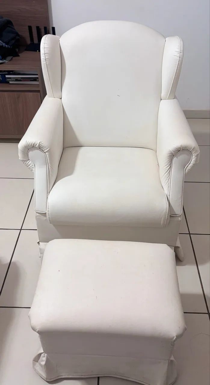 Poltrona amamentação de balanço com Puff - Foto 2