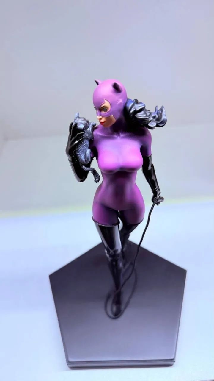 Catwoman Mulher Gato - Dc Comics Iron Studios Exclusiva 1/10 Boca extra e gato - Foto 3