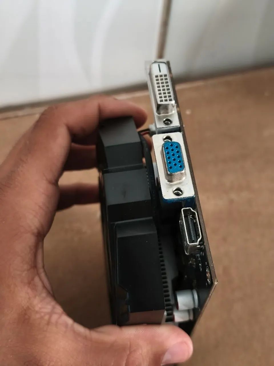 Placa de vídeo AMD Radeon HD 7700 séries 4GB ( FUNCIONANDO ) - Foto 4