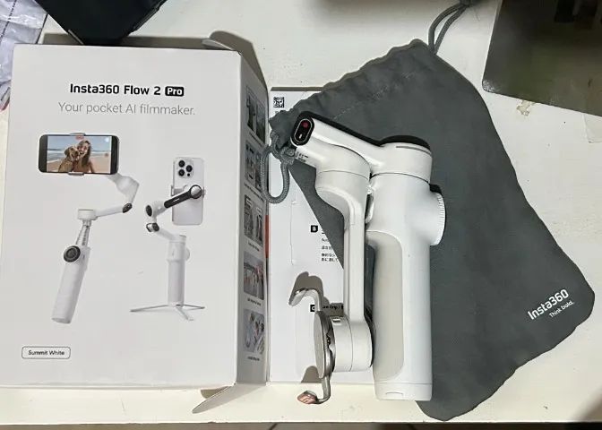 Estabilizador Celular Insta360 Flow 2 - novinho