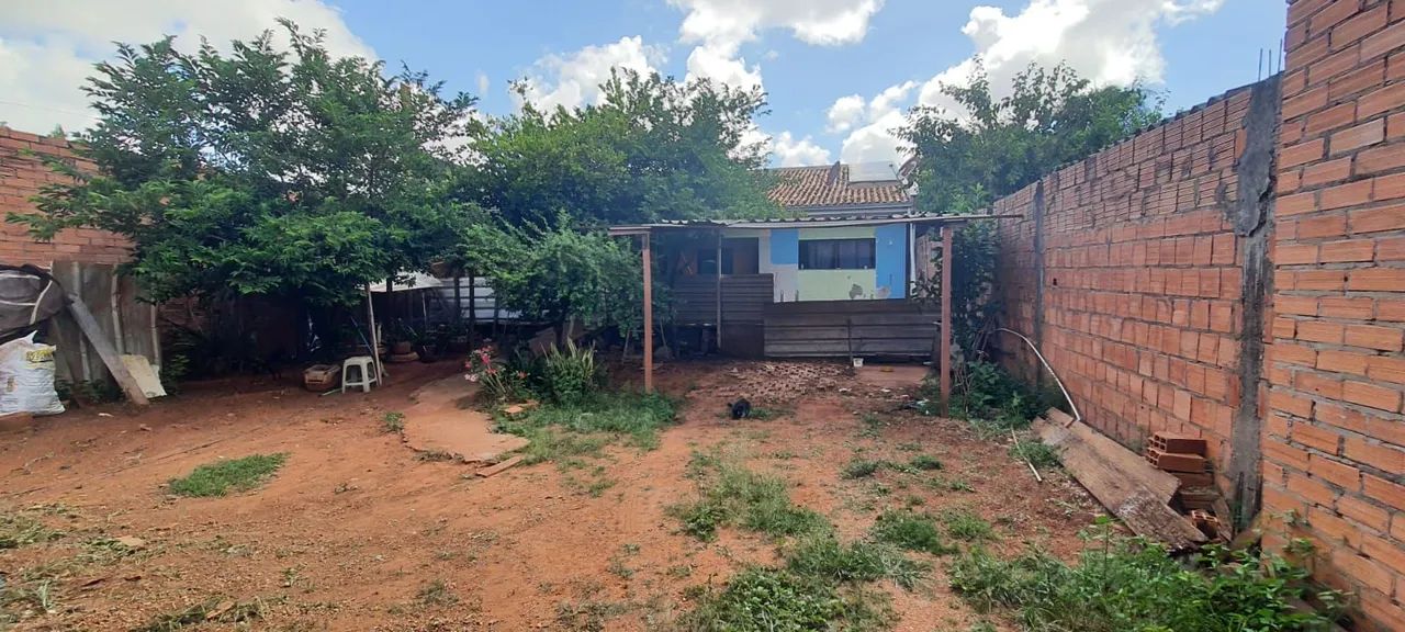 ? CASA À VENDA COM PISCINA + SALÃO COMERCIAL - Foto 3