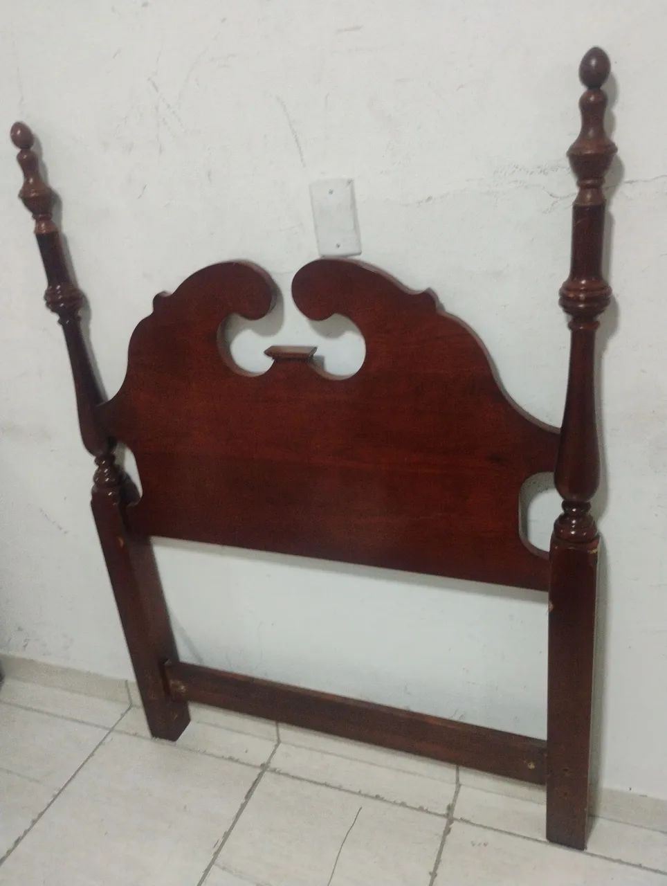Cabeceira Antiga de Cama de Solteiro  - Foto 3